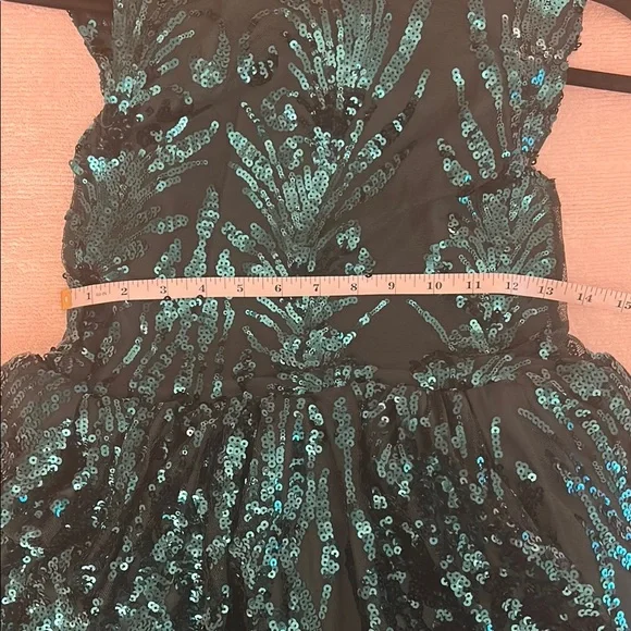 Emerald Green Sleeveless Crew Neck A-line Dress - Picture 14 of 16